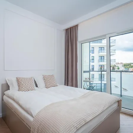Apartman Bulwary Nad Odra Z Widokiem Na Rzeke Odre I Prywatnym Miejscem Parkingowym